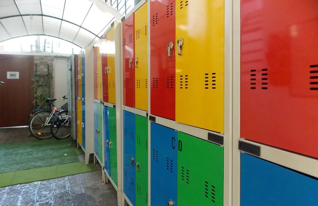 Hostel Colours-1